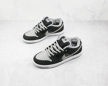 nike dunk sneakers cheap place
