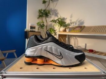 Nike Shox shoes cheap place